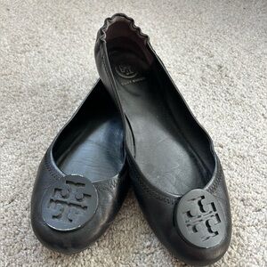 EUC Tory Burch Black Minnie Travel Ballet w/Logo Soft Nappa Leather Size 8.5